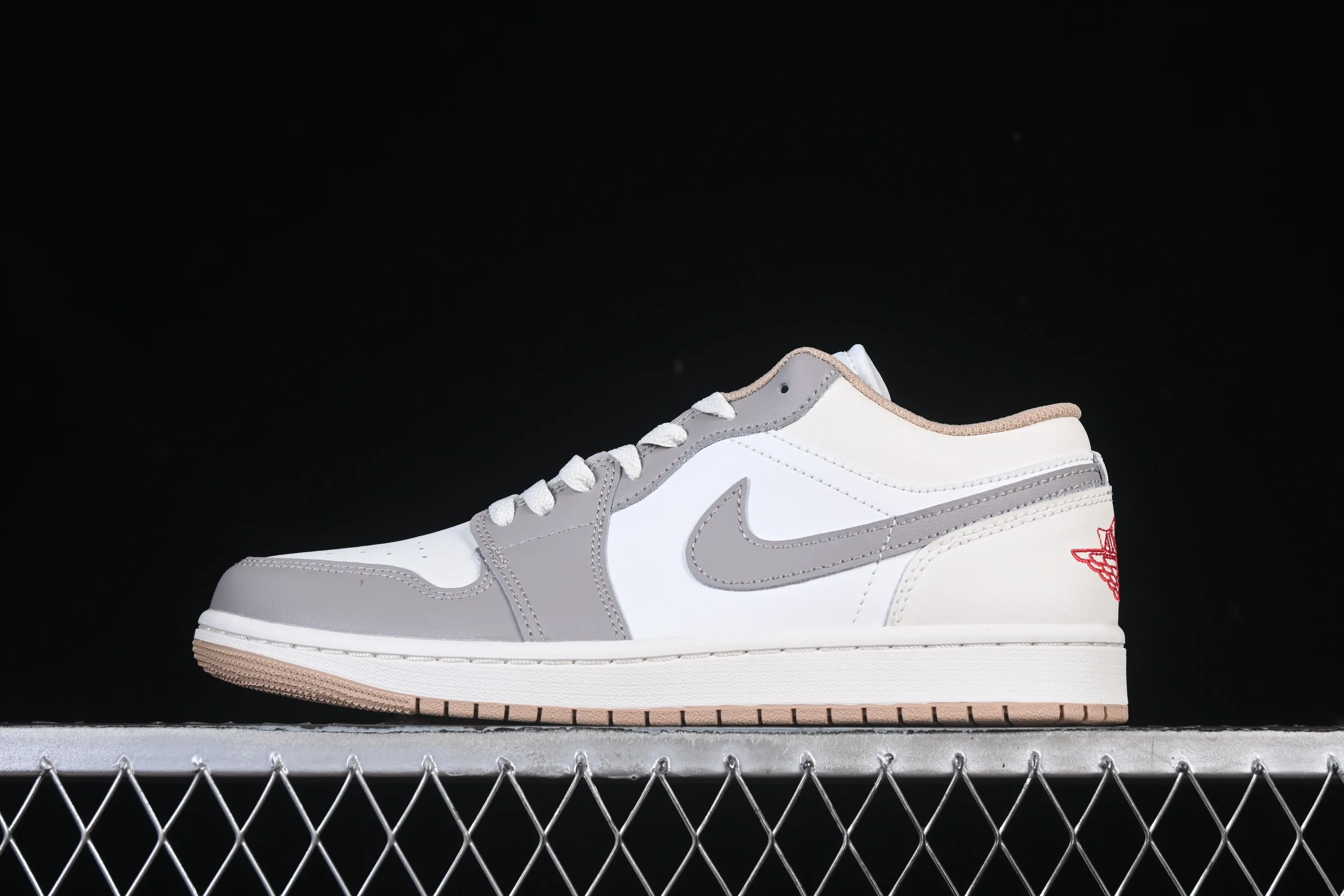 All categories Air Jordan Jordan series basketball shoes Air Jordan 1 Low G version pure original Air Jordan 1 Low AJ1 Joe 1 meter gray low-top retro culture basketball shoes 553558-169
